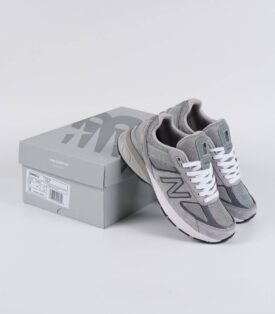 New Balance 990 v5 Grey