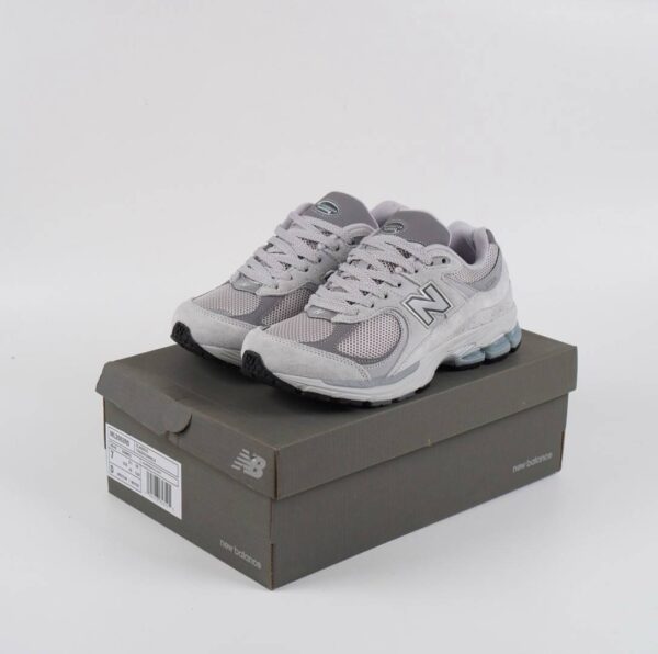New balance 2002R grey - Gambar 2