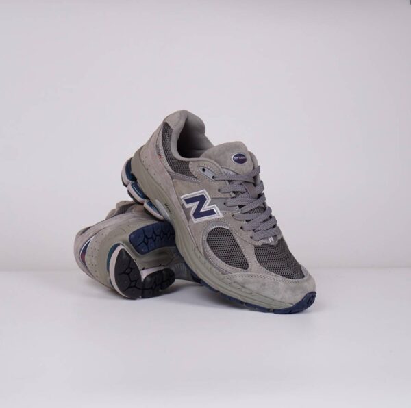 New balance 2002R Light Grey - Gambar 3