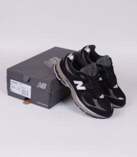 New Balance 2002R Black Grey