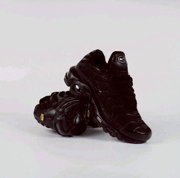 Nike Air Max Plus TN Triple Black - Gambar 3