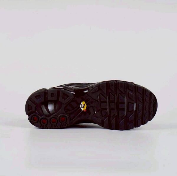 Nike Air Max Plus TN Triple Black - Gambar 5