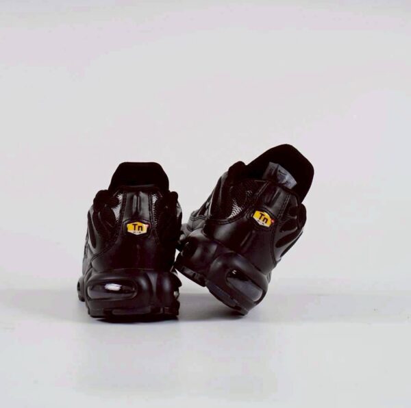 Nike Air Max Plus TN Triple Black - Gambar 6