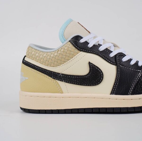 Air Jordan 1 Low SE Coconut Milk Black Muslin - Gambar 9
