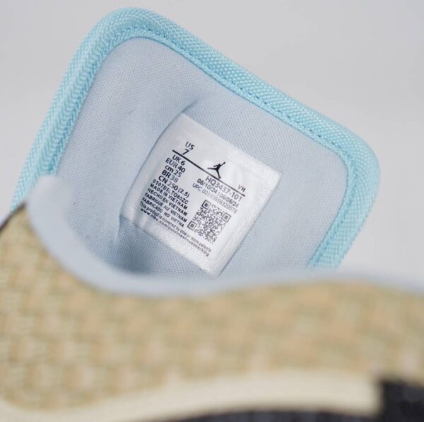 Air Jordan 1 Low SE Coconut Milk Black Muslin - Gambar 7