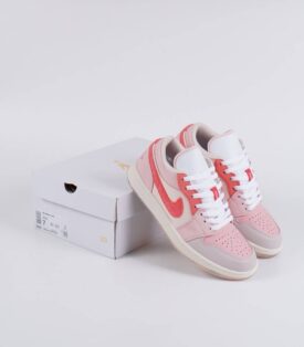 Nike Air Jordan 1 Low SE "Mighty Swooshers"